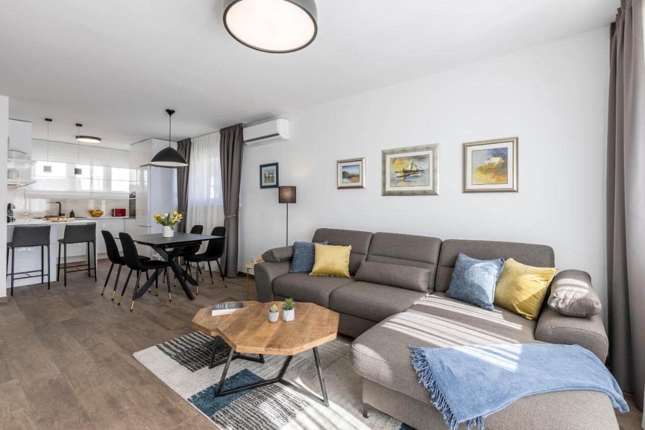 Apartment Domus Mea *
